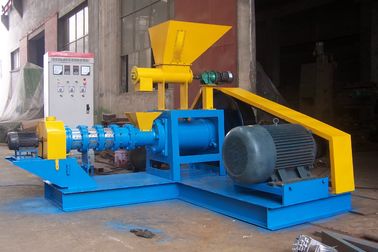 Chine Machine aquatique d'extrudeuse de machine de granule d'alimentation d'animal familier de crevette de capacité élevée fournisseur