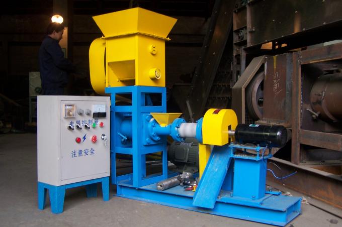 Machine sèche de granule d'alimentation des animaux d'extrudeuse d'aliment pour animaux familiers conduite par le moteur 15KW