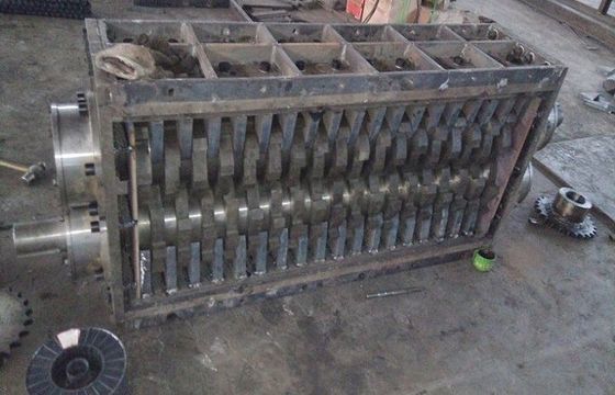 Déchiqueteuse à double rouleau de 1 à 4 T/h fournisseur